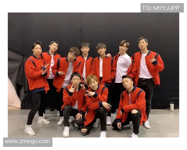 南京街舞队在全国街舞节奏排行榜中荣获第十名的荣耀时刻 南京街舞队在全国街舞节奏排行榜中荣获第十名的荣耀时刻